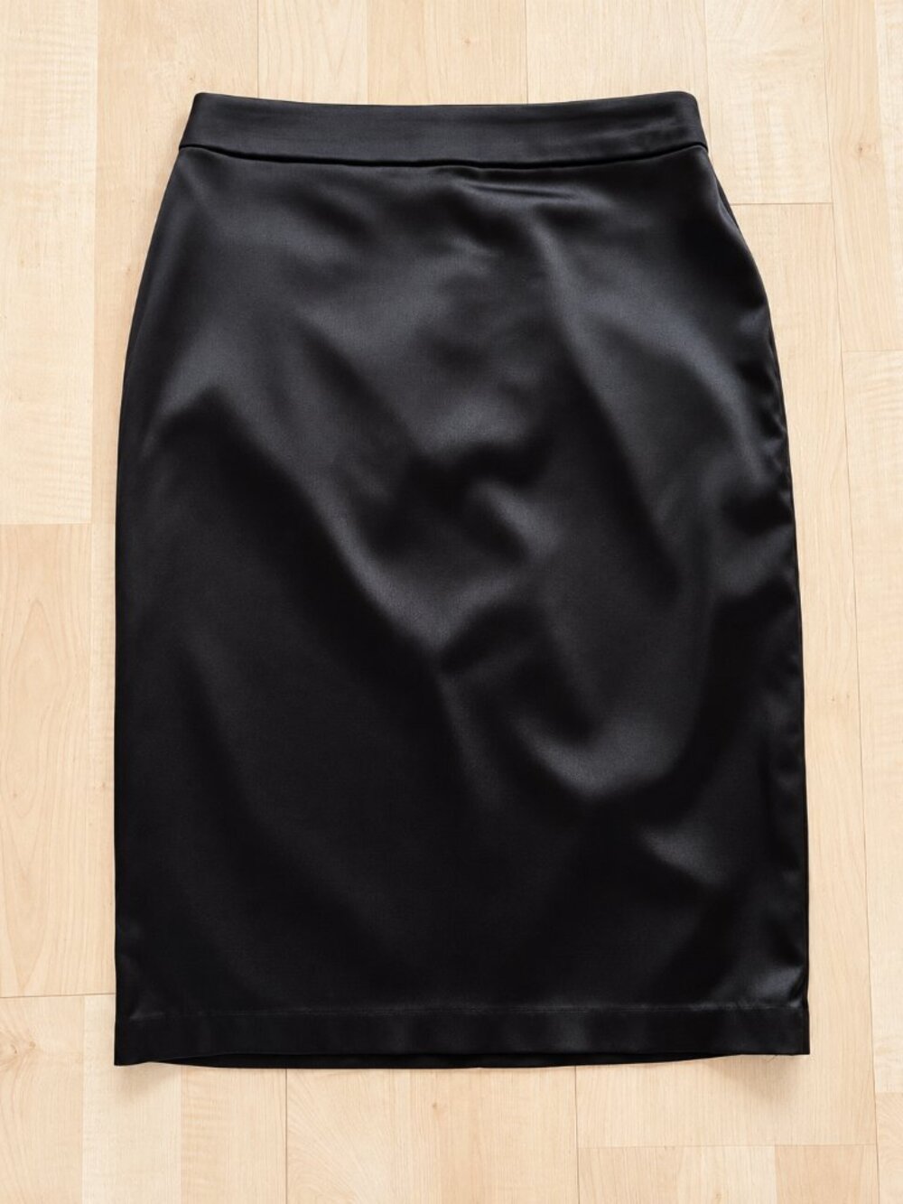 Tadashi Shoji Black Stretch Satin Pencil Skirt Size 4